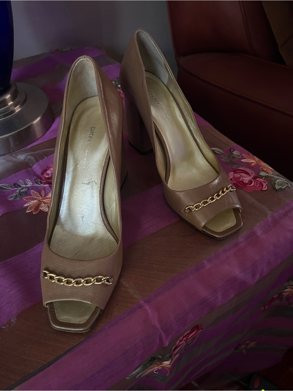 DKNY Tan Peep-Toe Pumps with Gold Chain Accent Sz 8